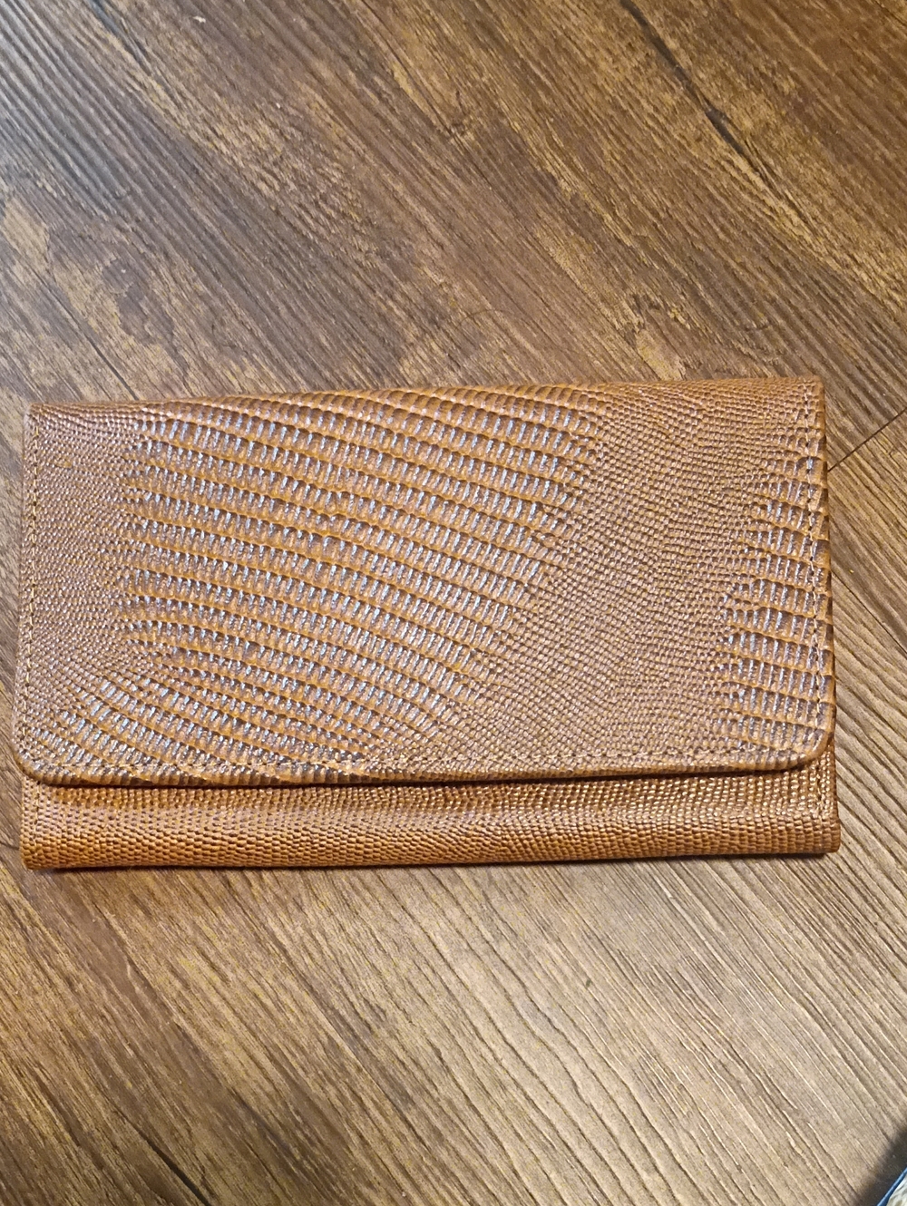 Textured Brown Women's Genuine Leather Clutch Wallet Multi Compartment